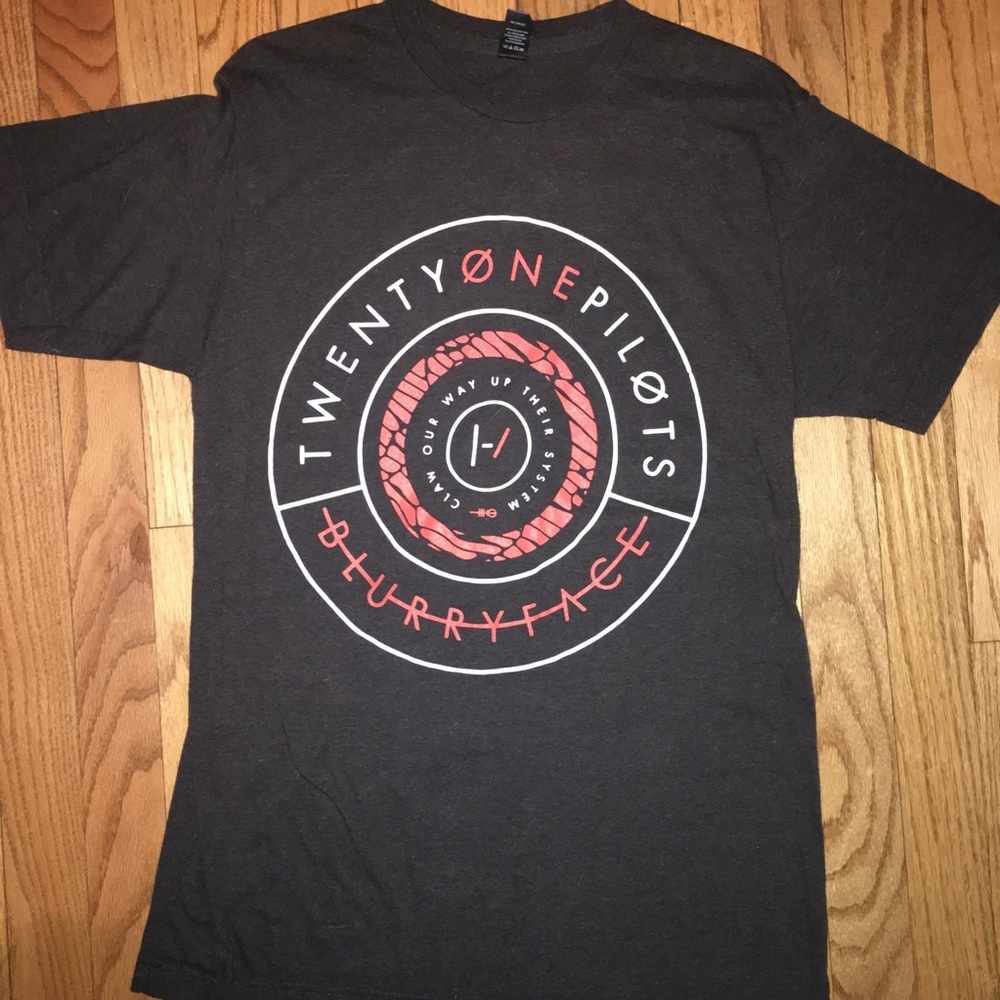Twenty one pilots t shirt